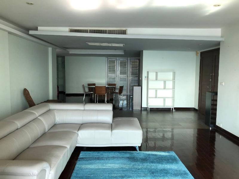 For SaleCondoWitthayu, Chidlom, Langsuan, Ploenchit : Condo For Sale Urbana Langsuan 1 Bedroom 2 Bathroom 145 sqm