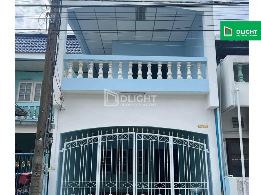 For SaleTownhouseSukhumvit, Asoke, Thonglor : Urgent sale, townhouse, Napasiri Village, Sukhumvit 27-Samut Prakan, 17 sq m, 3 bedrooms, 2 bathrooms, price 2.2 million baht.