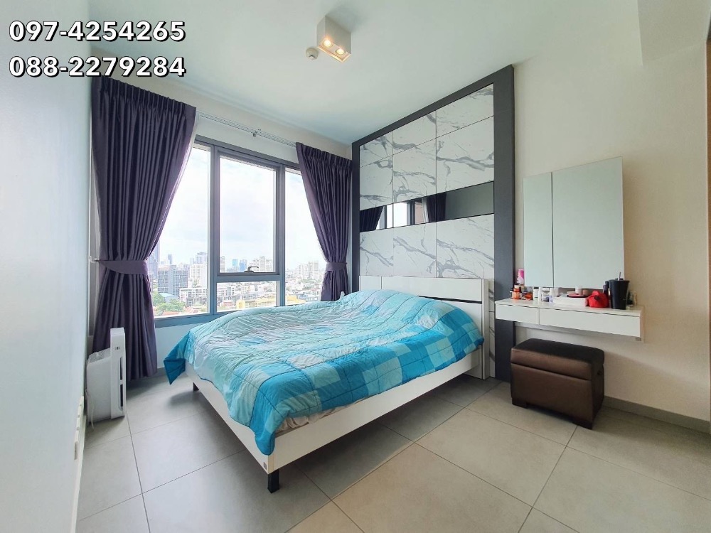 For SaleCondoSukhumvit, Asoke, Thonglor : Condo for sale, The Lofts Ekkamai, Condo The Lofts Ekkamai, size 34.56 SQM, 17th floor, cheapest price!!!