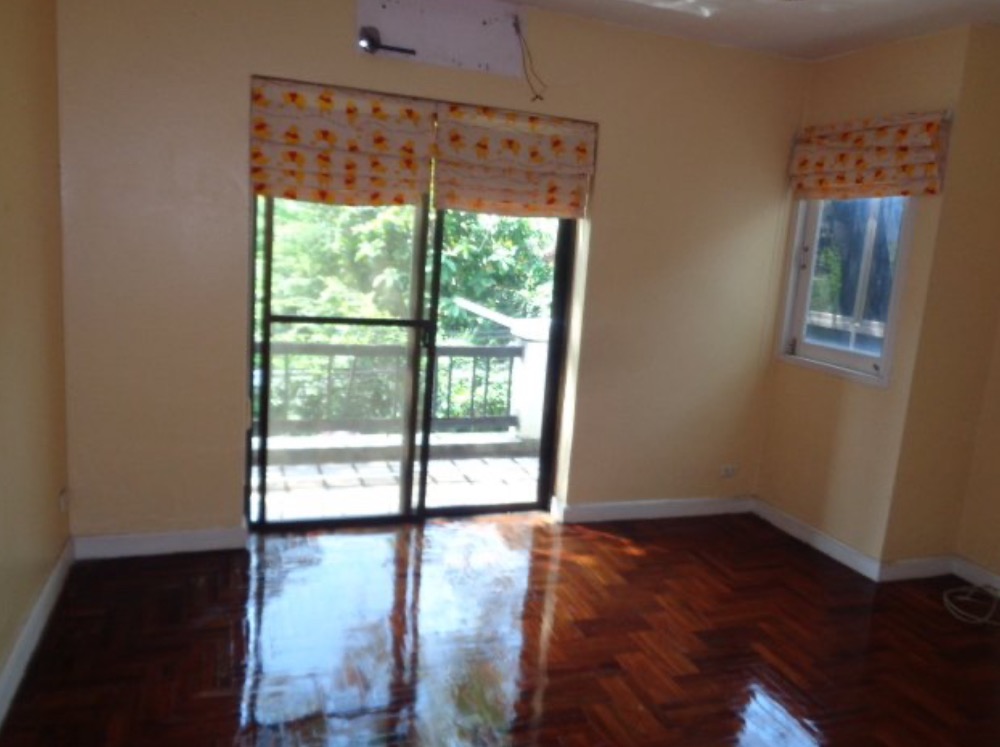 For SaleHouseRattanathibet, Sanambinna : Single house for sale, Chao Phraya Lagoon, Bang Kraso, area 59 square wah, 3 bedrooms, 2 floors, urgent, free transfer fee.