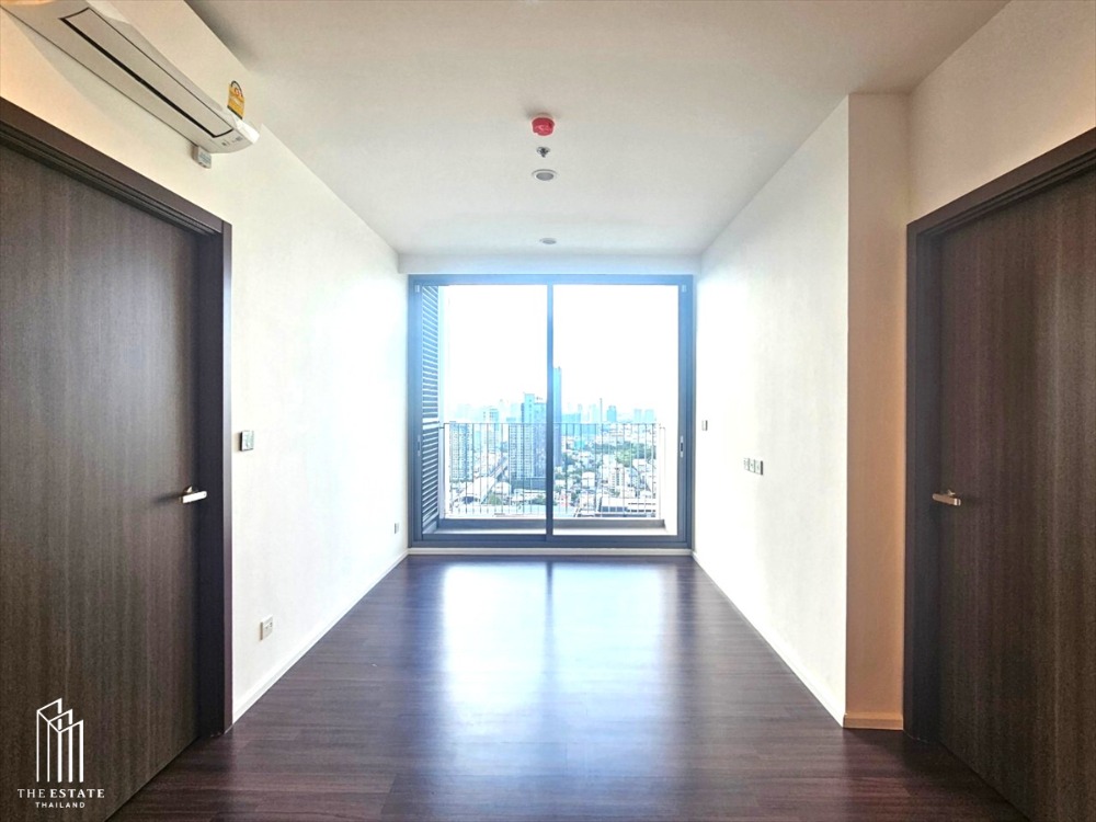 For SaleCondoOnnut, Udomsuk : For Sale : Whizdom Inspire, spacious corner unit with a view of Bangkok city. Closed kitchen, 2 bedrooms @8.53MB.