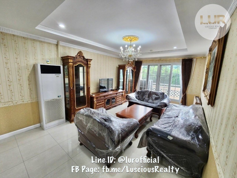 For RentCondoSukhumvit, Asoke, Thonglor : Pet Friendly Aparrtment for Rent in THOGLOR 2 bed 2 bath 1 maid room 150sqm