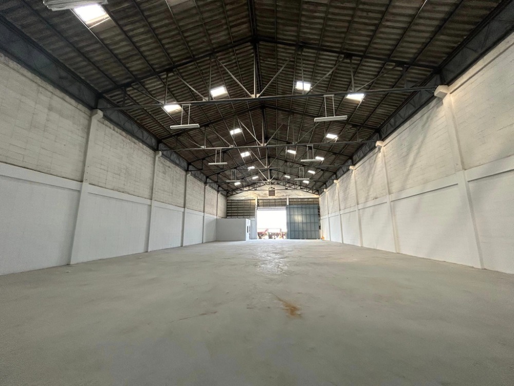 For RentWarehouseBang kae, Phetkasem : Factory warehouse for rent, usable area 900 sq m., near Big C Om Noi, good location, suitable for stocking goods, making a factory