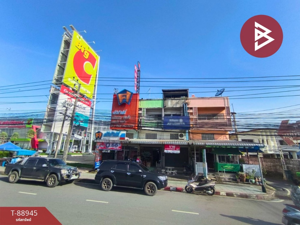 For SaleShophouseChanthaburi : 3-story commercial building for sale with office business, Talat Subdistrict, Mueang Chanthaburi.