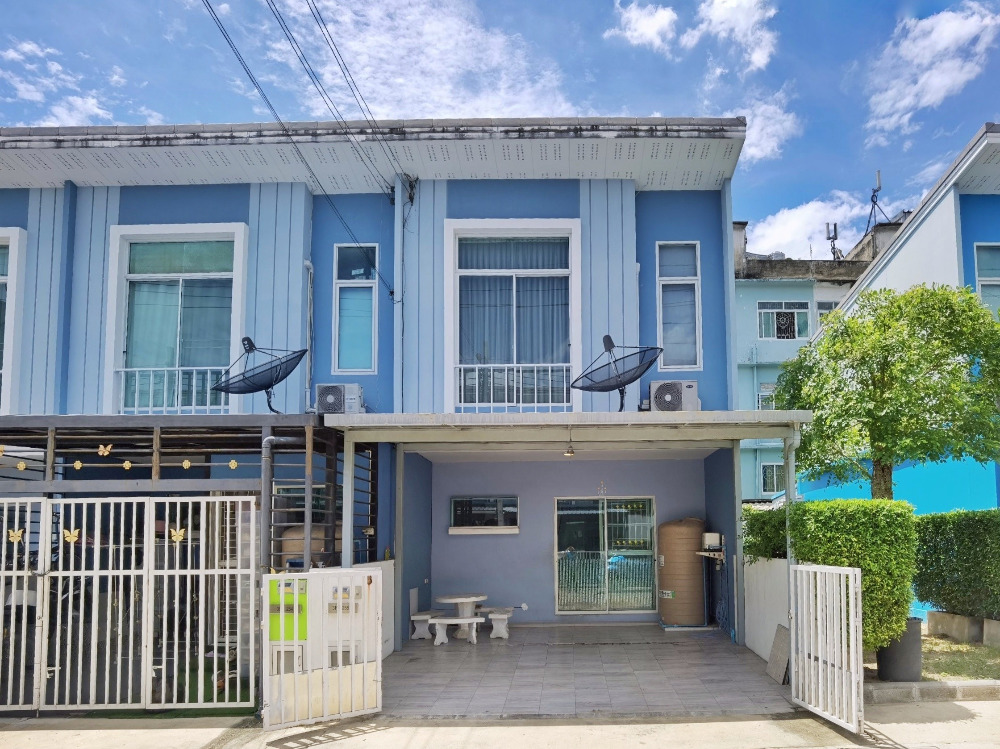 For SaleTownhouseNonthaburi, Bang Yai, Bangbuathong : Townhome J City Rattanathibet - Bang Bua Thong, corner house, attached garage, kitchen, near Bang Bua Thong market.