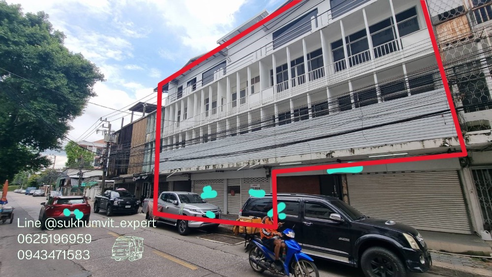 For RentShophouseOnnut, Udomsuk : Phra Khanong Pridi, building for rent, accepting all legal businesses, has a rooftop, suitable for a restaurant.