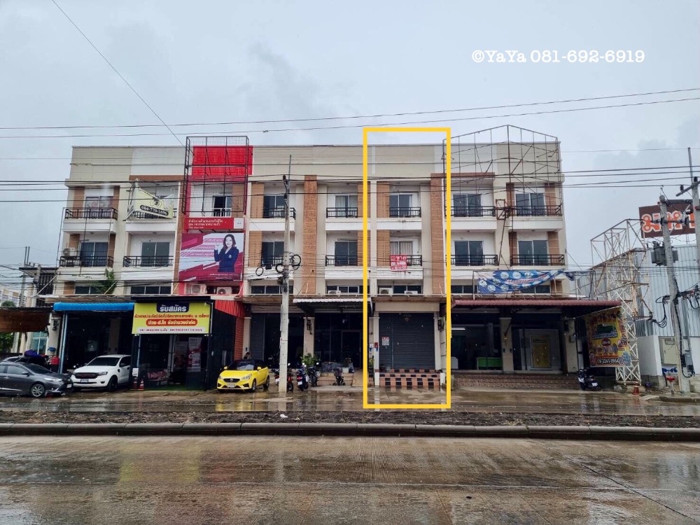 For SaleShophousePathum Thani,Rangsit, Thammasat : Commercial building for sale, shophouse, Talad Thai, near Makro Khlong Luang.