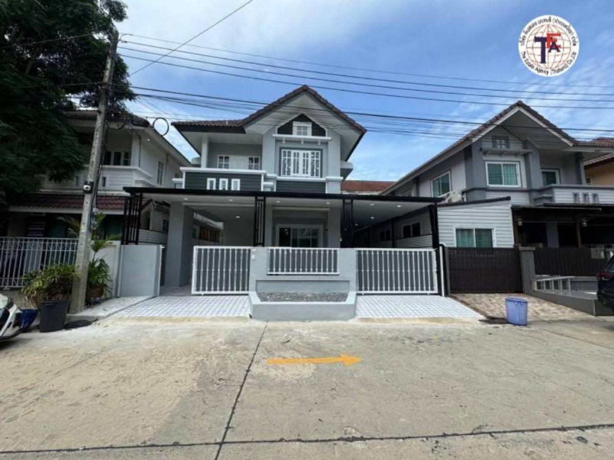 For SaleHousePathum Thani,Rangsit, Thammasat : 2-story twin house for sale, Sena Villa Village, Lam Luk Ka, Khlong 2, Soi Sema Fa Khram, Rangsit - Nakhon Nayok, Phahonyothin-Vibhavadi. Khu Khot Green Line Eastern Outer Ring Kanchana-Bang Pa-in Don Mueang Airport Rangsit University, Zeer Rangsit, Thupa