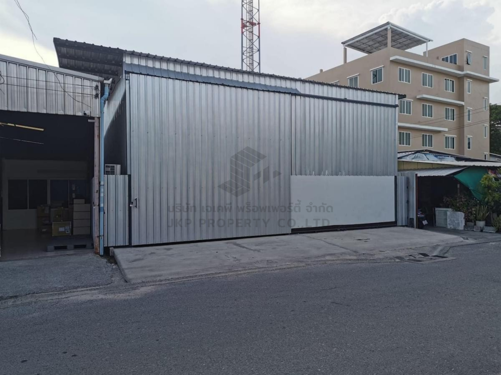 For RentWarehousePattanakan, Srinakarin : 🚨Warehouse for rent 400 sq.m.🚨 Krungthep Kreetha, Saphan Sung, Bangkok, near: Suvarnabhumi Airport, Robinson Lat Krabang, Srinakarin-Romklao Road.