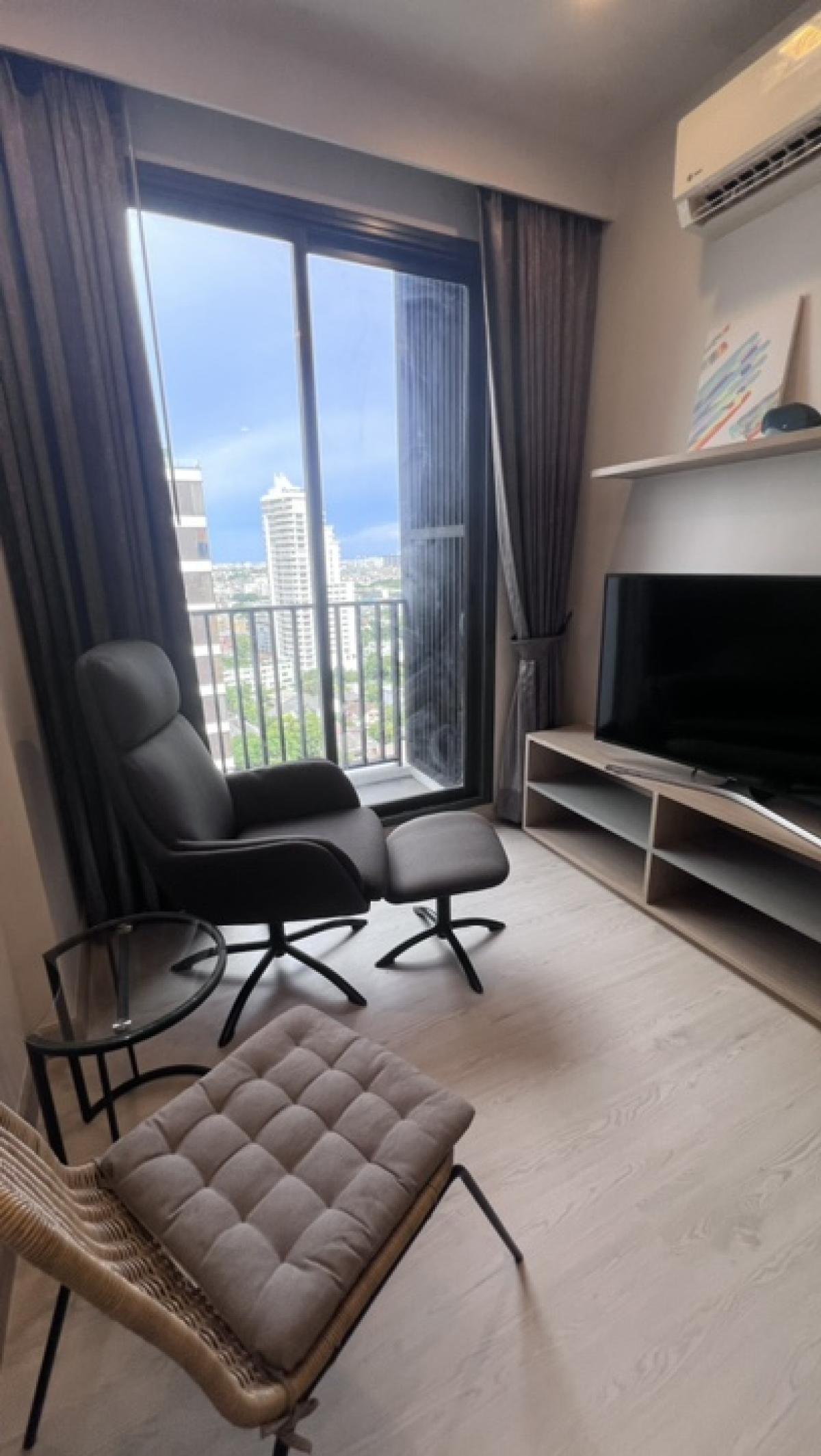 For SaleCondoSukhumvit, Asoke, Thonglor : 📢👇Petfriendly at M Thonglor, 2 beds rent and sell in reasonable price, unblocked view with long big balcony, fully furnished, ready to move in