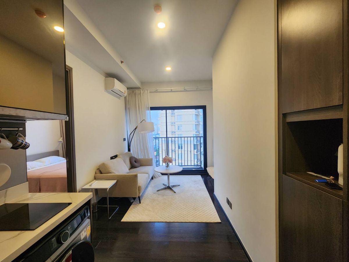 For RentCondoSukhumvit, Asoke, Thonglor : Pw0372 Park Origin Thonglor Project 🔥 Rent only 38,000 baht/month 🌺 Area size 43 sq m., 41st floor 🌺 1 bedroom, 1 bathroom.