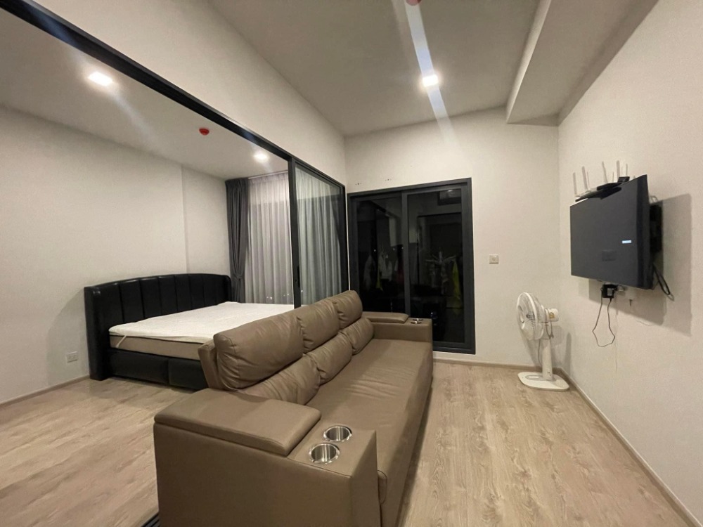 For SaleCondoRama9, Petchburi, RCA : The Tree Pattanakarn - Ekkamai / 1 Bedroom (SALE WITH TENANT), The Tree Pattanakarn - Ekkamai / 1 Bedroom (SALE WITH TENANT) HL1645