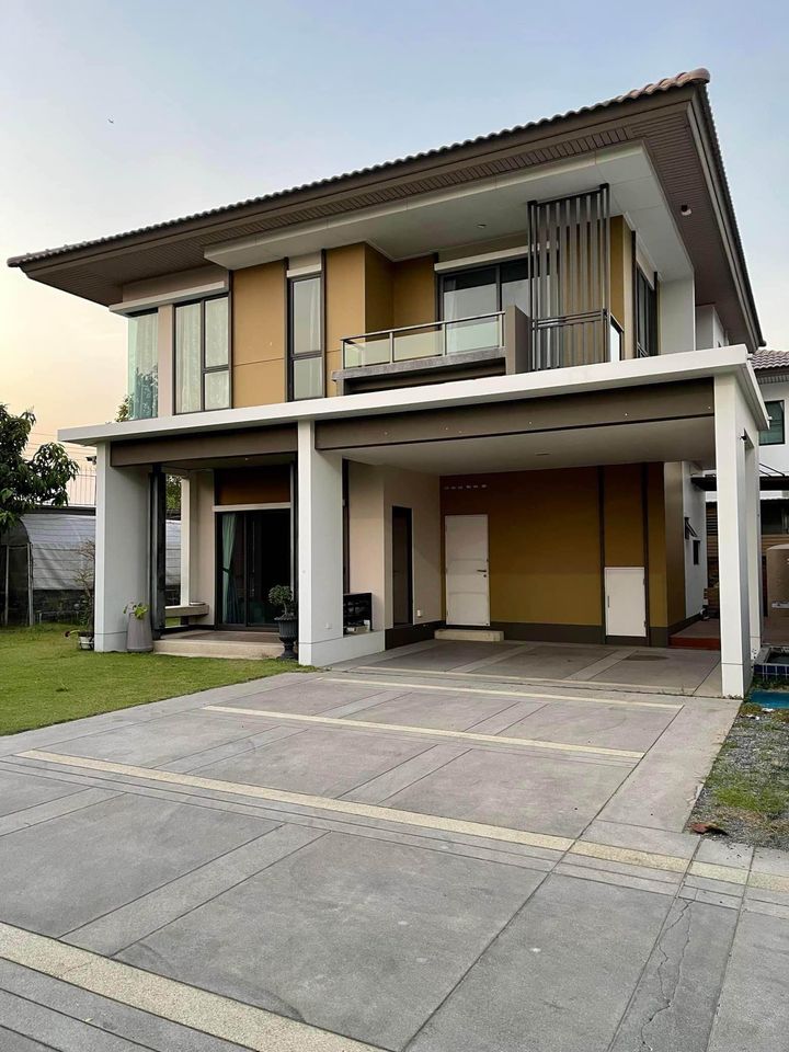 For RentHouseNonthaburi, Bang Yai, Bangbuathong : For rent: 2-storey detached house Burasiri-Ratchaphruek 345, opposite Robinson Ratchaphruek, beautiful house, ready to move in, lots of space next to it.