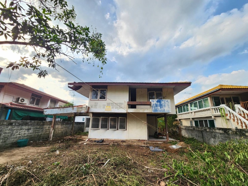 For SaleHouseNawamin, Ramindra : Land for sale plus 1 ngan house, Soi Nawamin 40, Dan Tawan Village, good location, beautiful plot, minimalist style house.