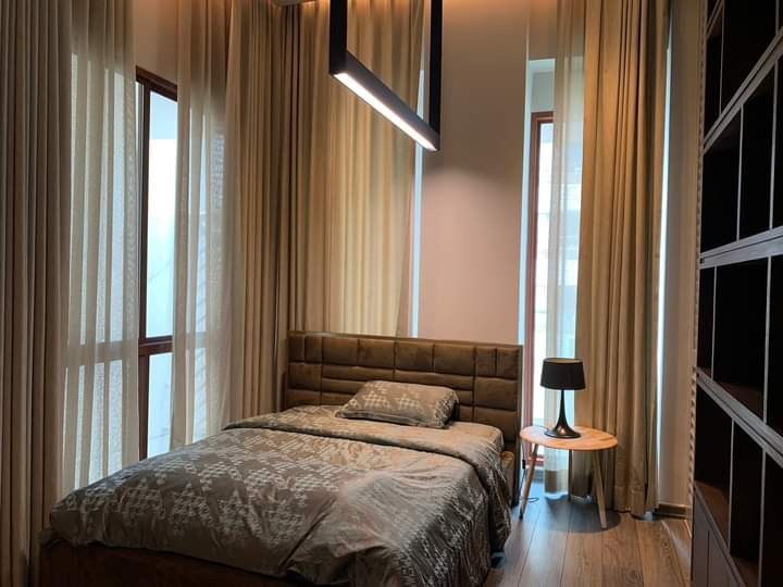 For RentCondoWitthayu, Chidlom, Langsuan, Ploenchit : CERM104 Condo for rent, The Crest Ruamrudee, 7th floor, city view, 265.83 sq m., 3 bedrooms, 3 bathrooms, 150,000 baht, 099-251-6615