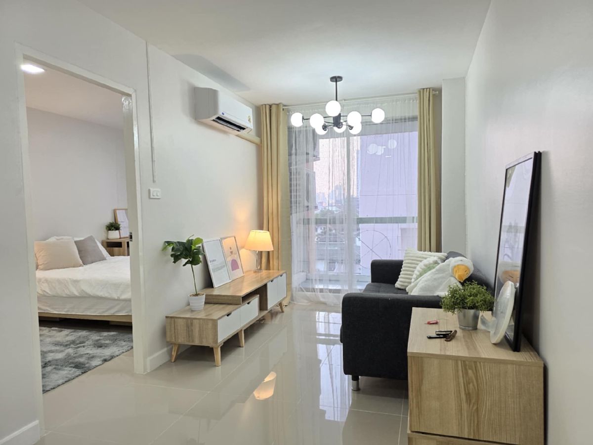 For SaleCondoLadprao, Central Ladprao : Baan Wiphavi Condominium, great value, near MRT Ratchadaphisek