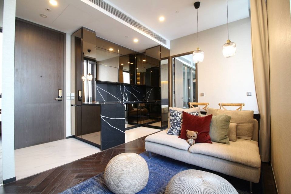 ให้เช่าคอนโดสุขุมวิท อโศก ทองหล่อ : The Esse Sukhumvit 36 - High Floor 1 Bed Condo for Rent!