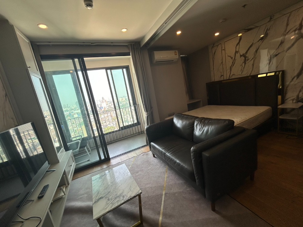 For SaleCondoRatchathewi,Phayathai : 25th floor, prime location! Condo for sale Q Chidlom-Phetchaburi ,45.24 sq.m. Near Central Childlom! Near BTS Chidlom! Near Phetchaburi Expressway entrance ！！ 1 station to Siam !!!