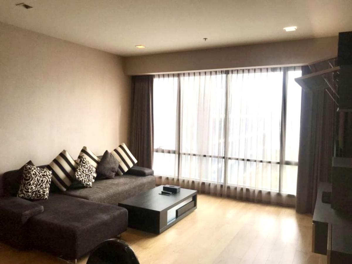 For RentCondoNana, North Nana,Sukhumvit13, Soi Nana : For Rent: Hyde Sukhumvit 13 Condominium (Hyde Sukhumvit 13)Location: Near BTS Nana, only 200 meters away Tower: A - 9th Floor Size: 113 sq.mBedrooms: 2 Bathrooms: 2Extra Room: 1 storage room