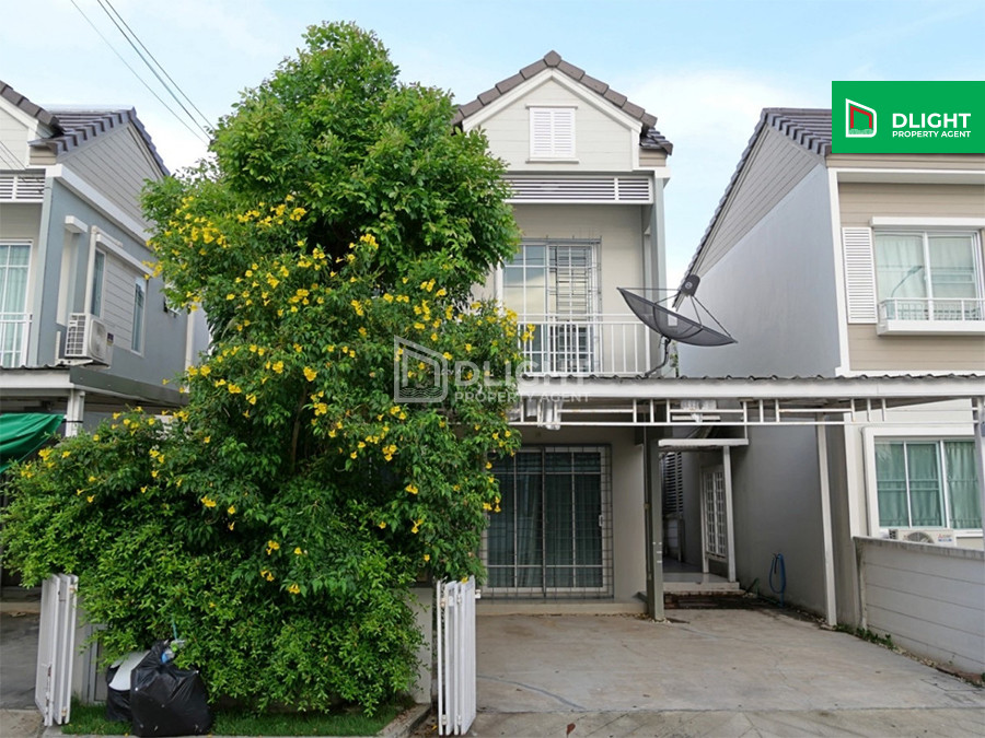 For SaleHouseSamut Prakan,Samrong : Urgent sale, house, The Ville Bangna Village - Wongwaen 2, Bangna Km.10, area 28 sq m, 3 bedrooms, 2 bathrooms, price 3.65 million baht.