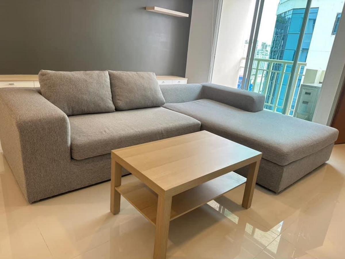 ให้เช่าคอนโด : 📢👇Good deal and location, only 300 meters to BTS. Fully furnished, ready to move in