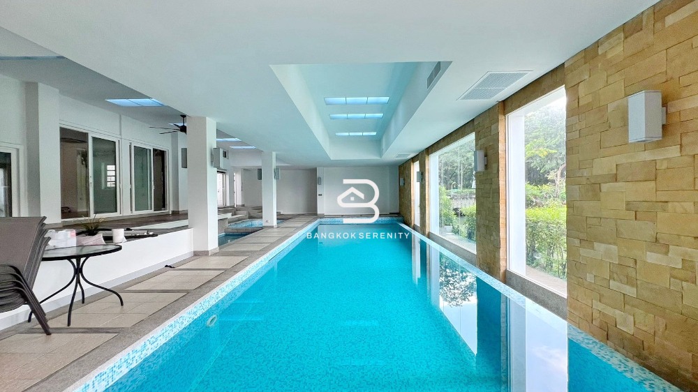 For RentHouseSamut Prakan,Samrong : House for rent with private swimming pool at Lakeside Villa