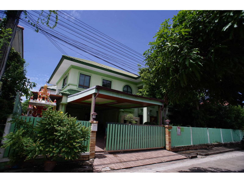 For SaleHouseSamut Prakan,Samrong : Sell house Place and Park Village, Pracha Uthit 90