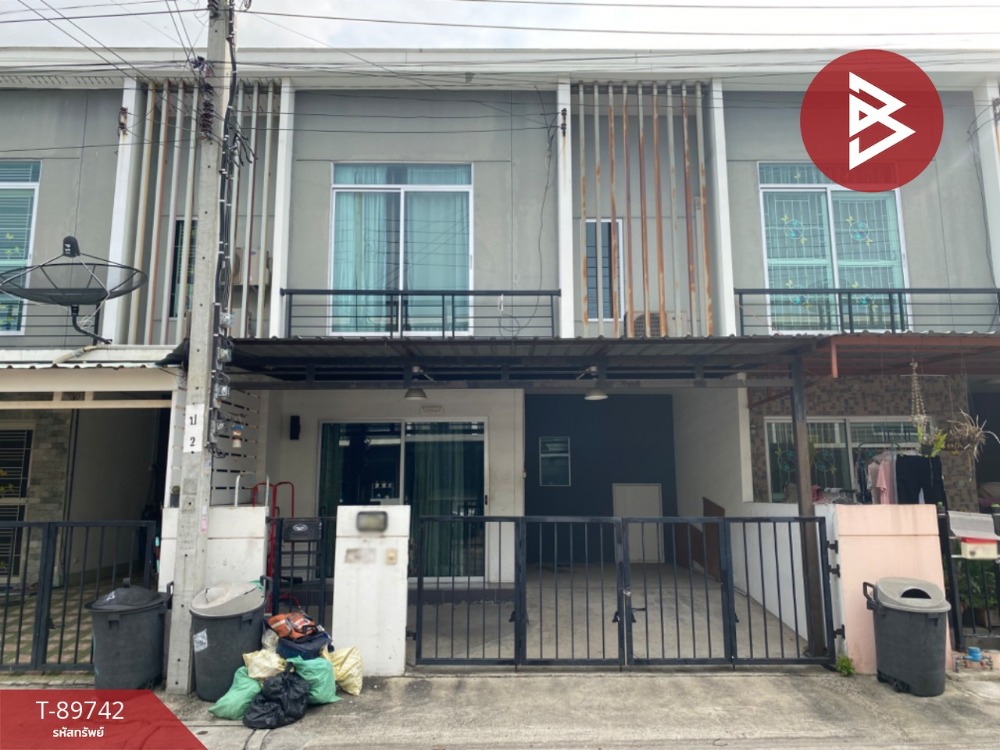 For SaleTownhouseSamut Prakan,Samrong : Townhouse for sale, Pruksa Village 103, Samrong-Pu Chao, Phra Pradaeng, Samut Prakan