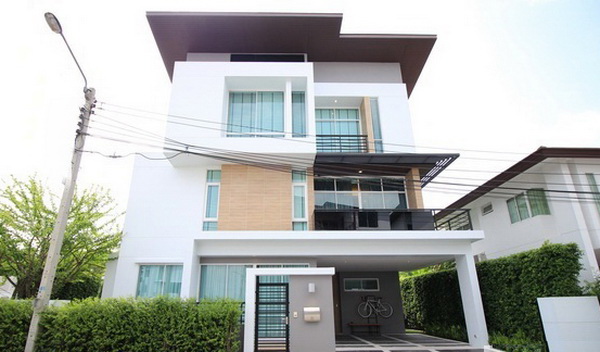 For RentHousePattanakan, Srinakarin : FOR RENT NIRVANA BEYOND LITE RAMA 9 / 3 bedrooms 4 bathrooms / 50 Sqw. 220 Sqm. **75,000** CLOSE TO AIRPORTLINK BANTUBCHANG