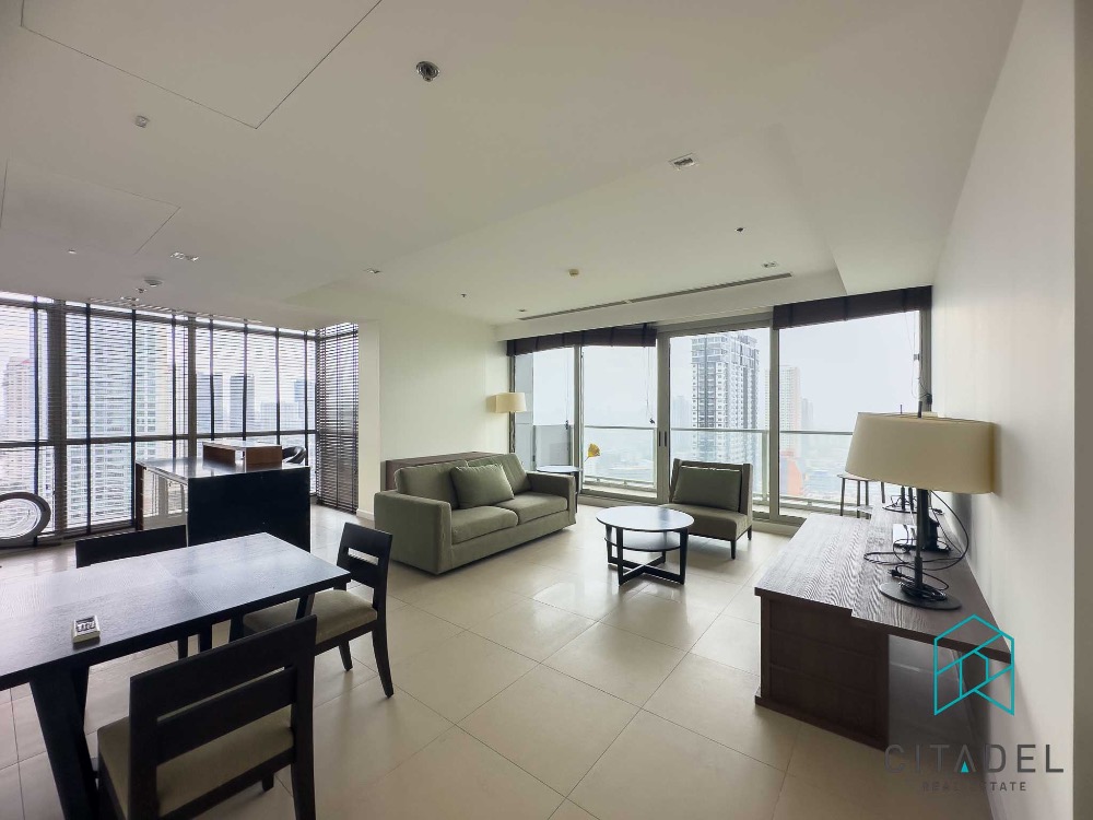 ให้เช่าคอนโดวงเวียนใหญ่ เจริญนคร : The River by Raimon Land - High Floor 2 Beds Condo for Rent!