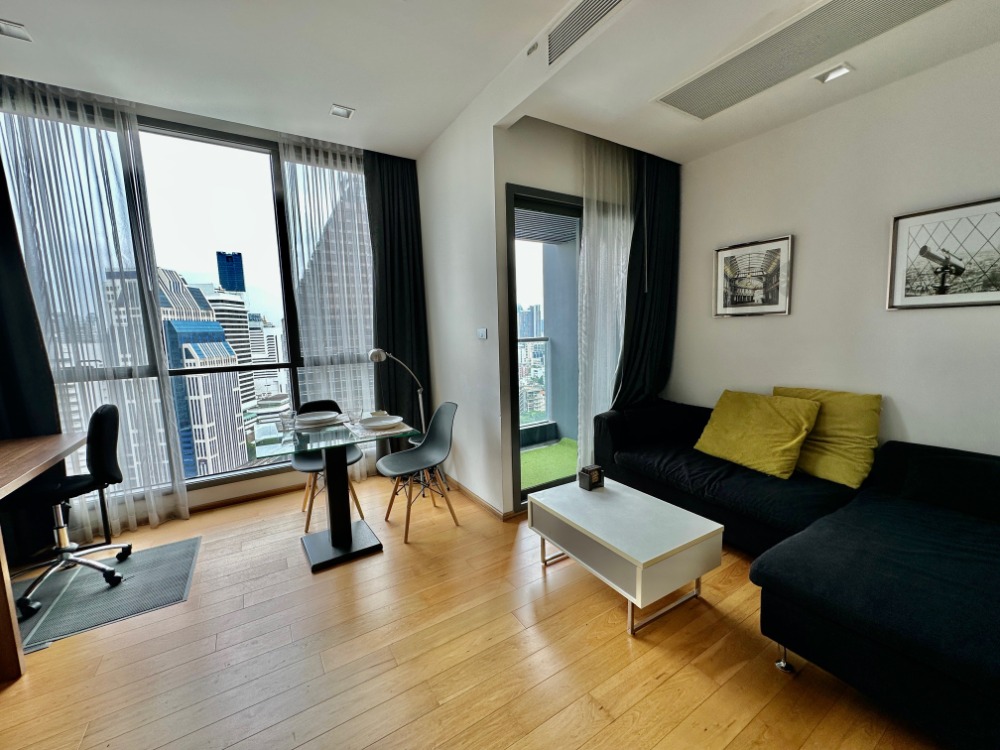 For SaleCondoNana, North Nana,Sukhumvit13, Soi Nana : ❖ Prime Location ❖ 20+ Floor 46.25 sq.m. | 1 Bedroom, 1 Bathroom, Fully Furnished | Condo near BTS Nana 2 mins., Korean Town 2 mins., BTS Asoke 3 mins.