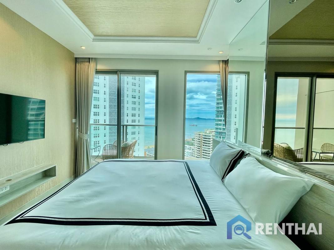 For SaleCondoPattaya, Bangsaen, Chonburi : Luxury Corner Apartment  Riviera Monaco Fully Furnished