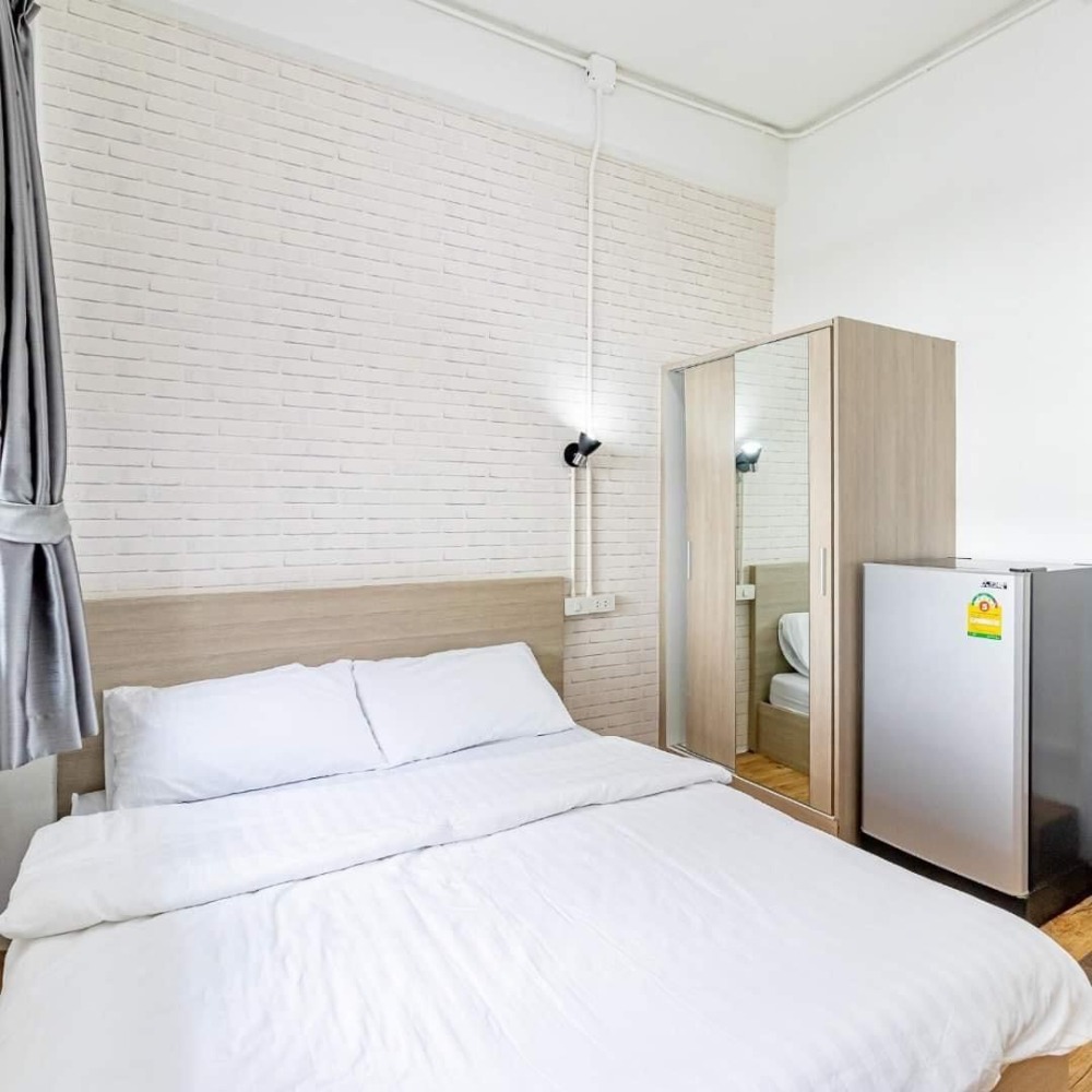 For RentPinklao, Charansanitwong : Line: @zimple_asset  Daily Apartment at Charansanitwong 92 Convenient to transportation, Quiet location, Close to Yanhee Hospital, Not far from MRT Bang Or station.