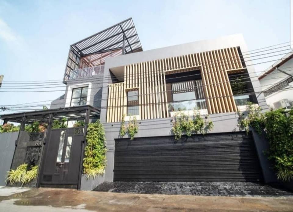 For SaleHouseSukhumvit, Asoke, Thonglor : 🏡Brandnew Single House with Pool. Good for Office or Residence. Pridi 26🏡