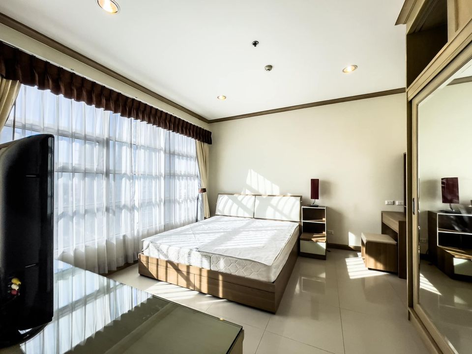 For RentCondoRatchathewi,Phayathai : Baan Klang Krung Siam - Pathumwan【𝐑𝐄𝐍𝐓】🔥 Wide space room Downtown area, Classic style, airy, near BTS Ratchathewi. Ready to live in September🔥 Contact Line ID: @hacondo