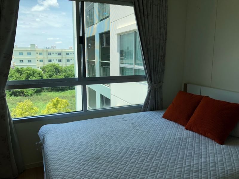 For RentCondoLadkrabang, Suwannaphum Airport : #East view room for rent #Building A 6500 baht #24 sq m Condo LPN Lumpini On Nut-Lat Krabang 1 near Airport Link and Suvarnabhumi Airport. Located along On Nut-Lat Krabang Road, next to the main road, opposite Wat Lan Bun Market #fully furnished #corner r