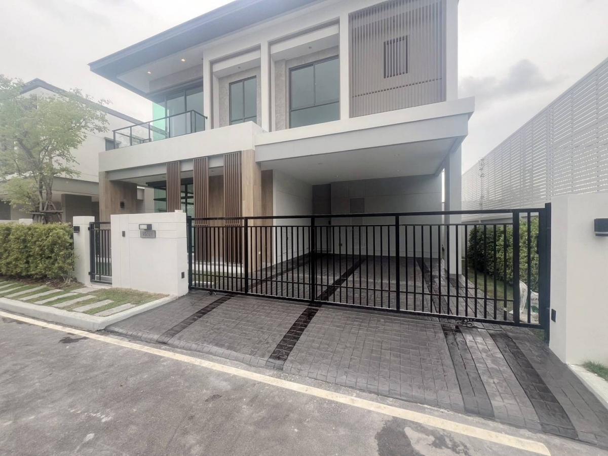 For SaleHouseBangna, Bearing, Lasalle : ⭐️🚩For sale/rent new house, never lived in, Bangkok Boulevard Bangna-km.5 (Bangkok Boulevard Bangna-km5), beautiful plot, main road. Near the clubhouse (H24097)