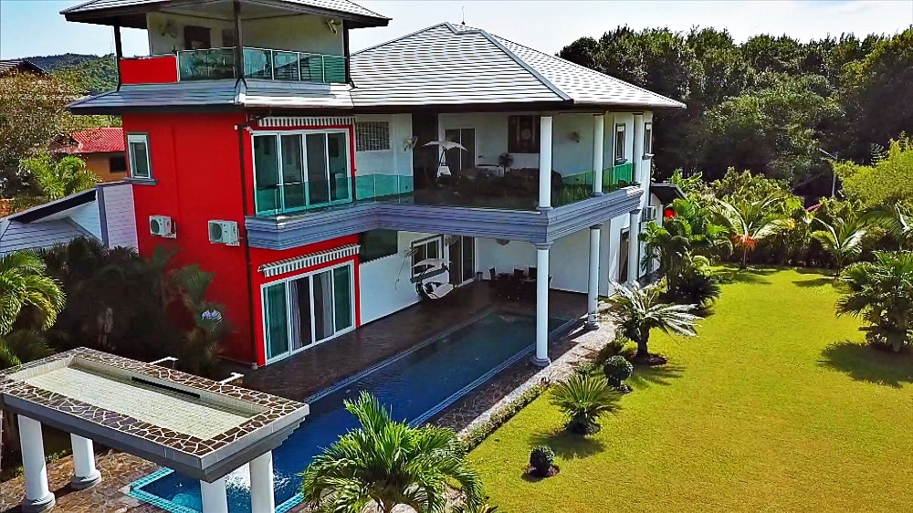 ขายบ้านพัทยา บางแสน ชลบุรี สัตหีบ : Luxury 2-storey Villa in Bang Saray, Sattahip