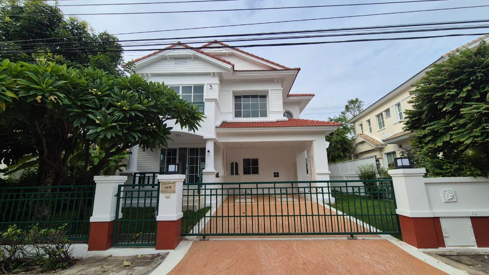 For SaleHouseSeri Thai, Ramkhamhaeng Nida : For sale: Manthana Wongwaen On Nut 1, beautiful house, wide road, special price!!