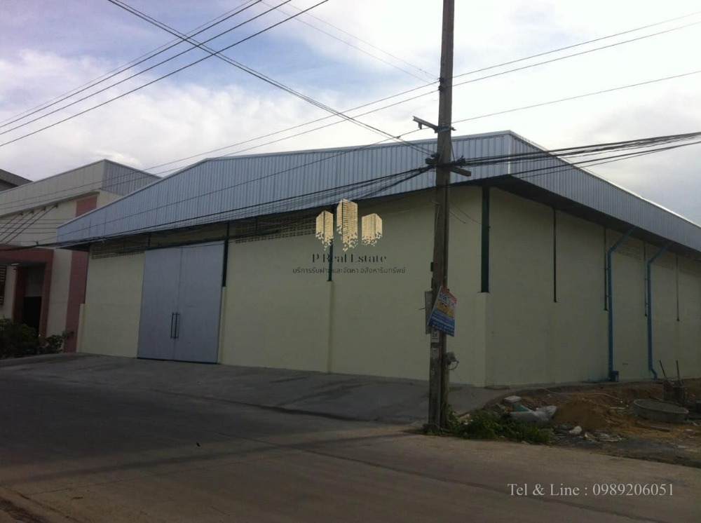 For RentWarehouseSamut Prakan,Samrong : Warehouse/office for rent, Theparak Road, Bang Pla Subdistrict, Bang Phli District, Samut Prakan, area 812 sq m.