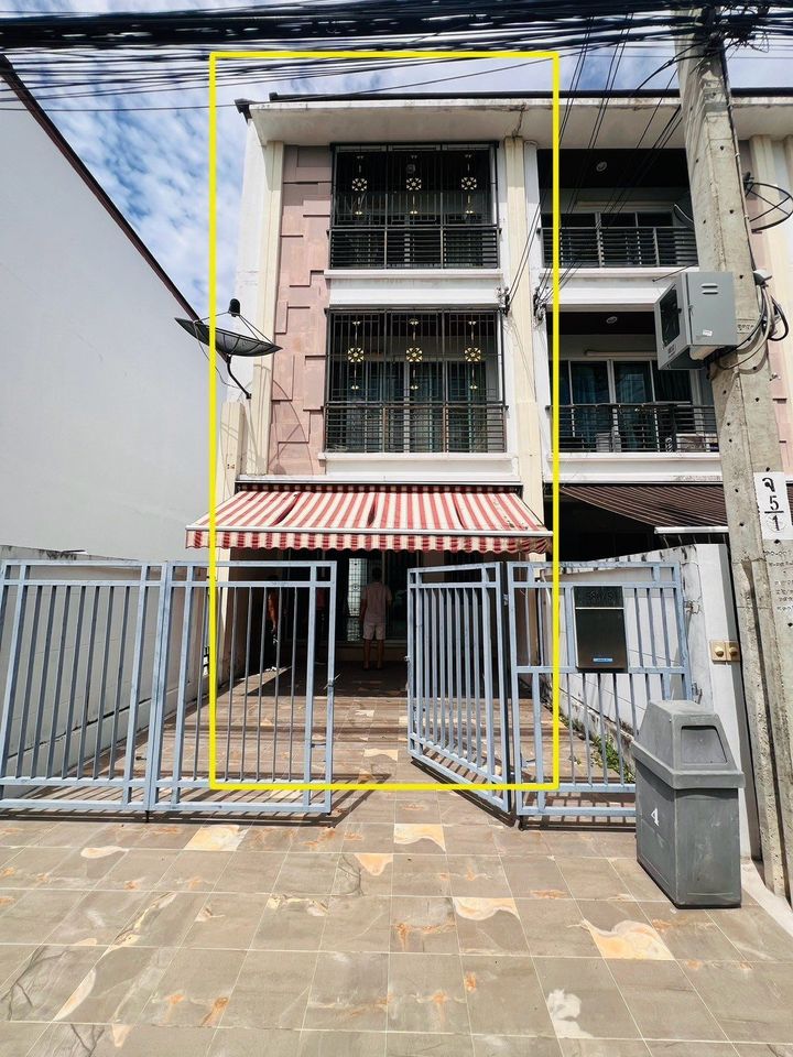 For RentTownhouseLadprao101, Happy Land, The Mall Bang Kapi : For rent/sale (Sale&Rent) Baan Klang Muang Ladphrao87 Baan Klang Muang Ladphrao87