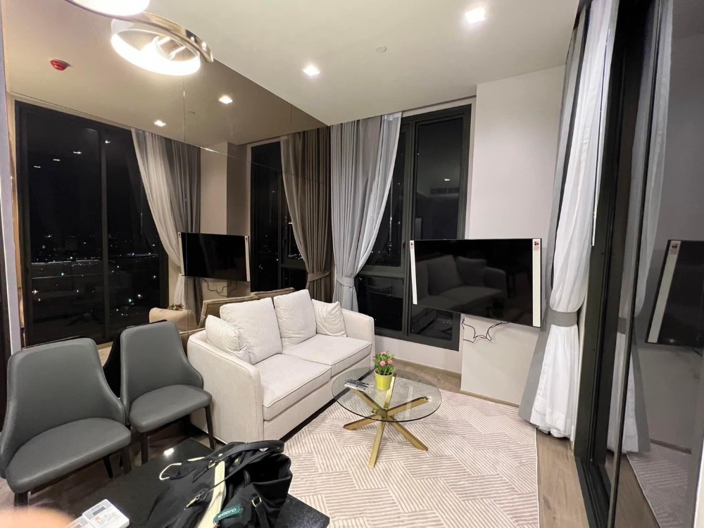 ให้เช่าคอนโดลาดพร้าว เซ็นทรัลลาดพร้าว : Rent : The Crest Park Residences 1 bed 1 bath 47sqm ราคาเช่าดีมาก คอนโดหรู พร้อมเปิด