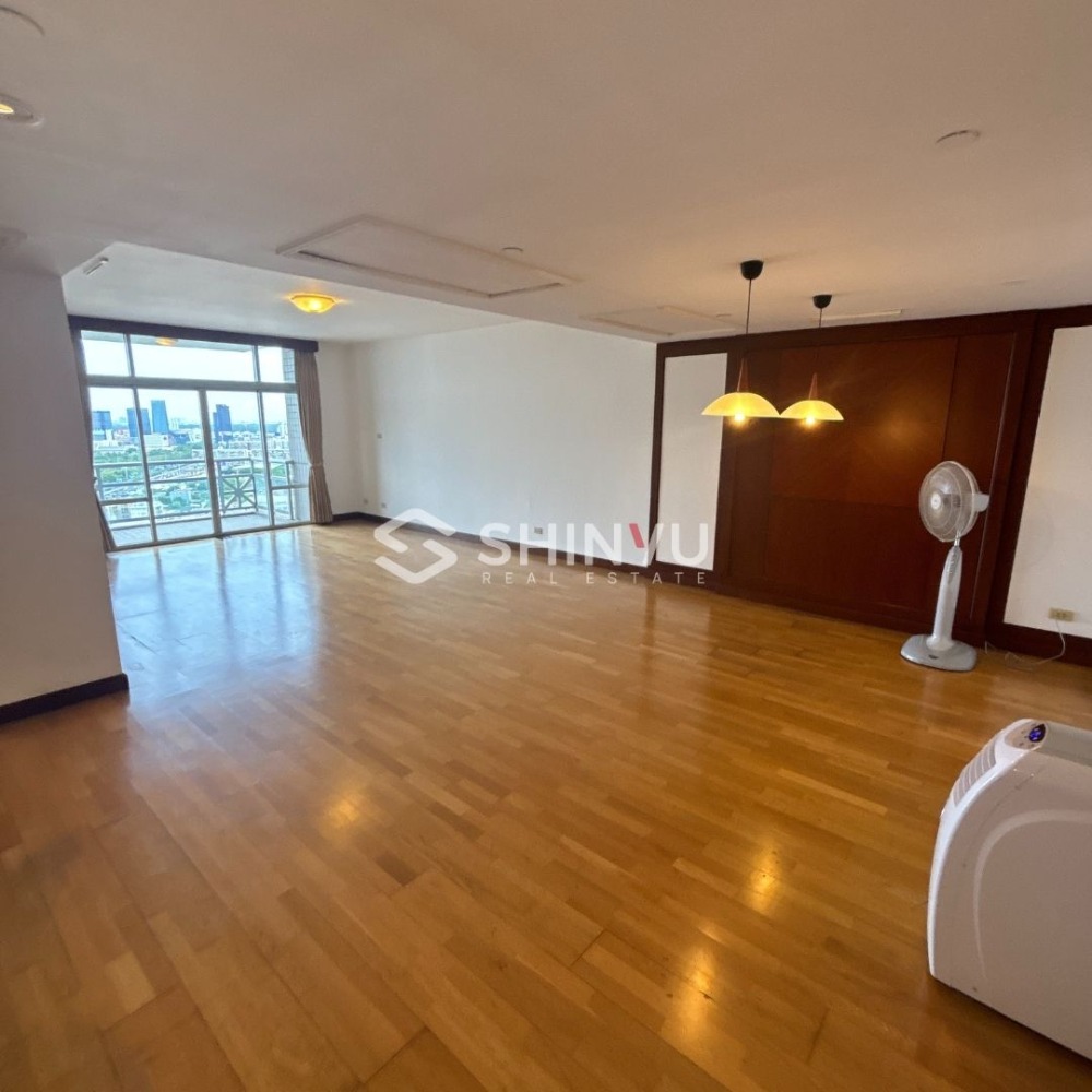 For SaleCondoWitthayu, Chidlom, Langsuan, Ploenchit : RESALE wide space 2 Bed for 26m Baht(Negotiable)..!!! at ✨ All Season Mansion ✨ at Witthayu Road near BTS Ploenchit. [SHN00289]