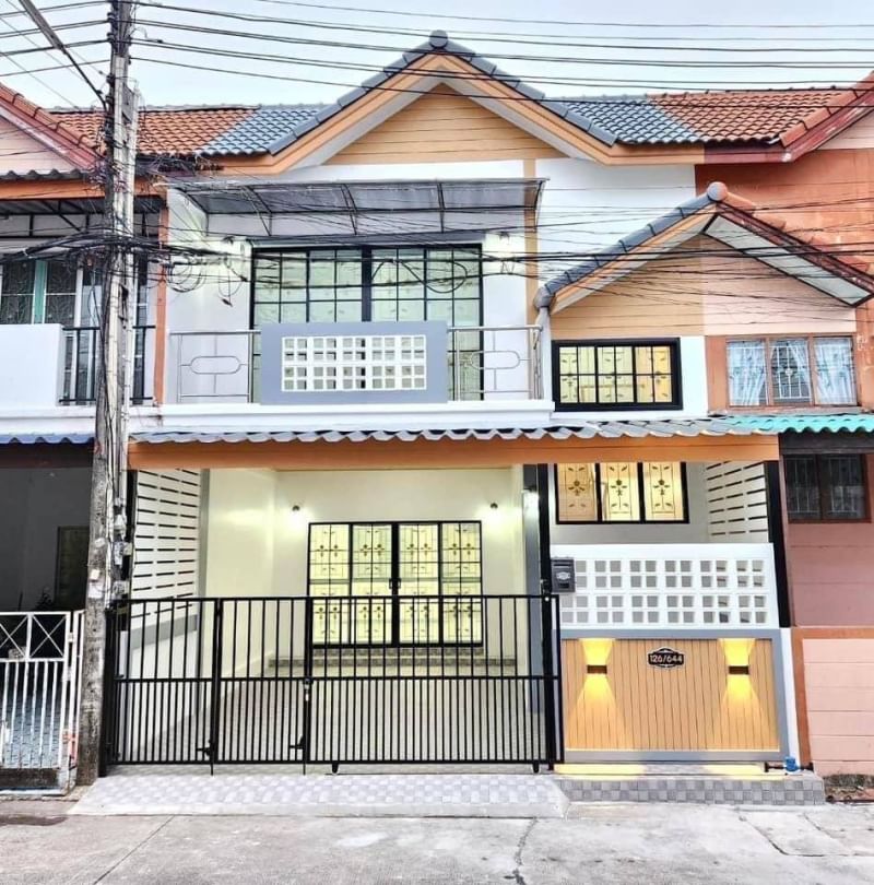 For SaleTownhouseSriracha Laem Chabang Ban Bueng : Second hand house for sale in Sriracha Newly renovated house Eastern Land House Nong Yai Bu