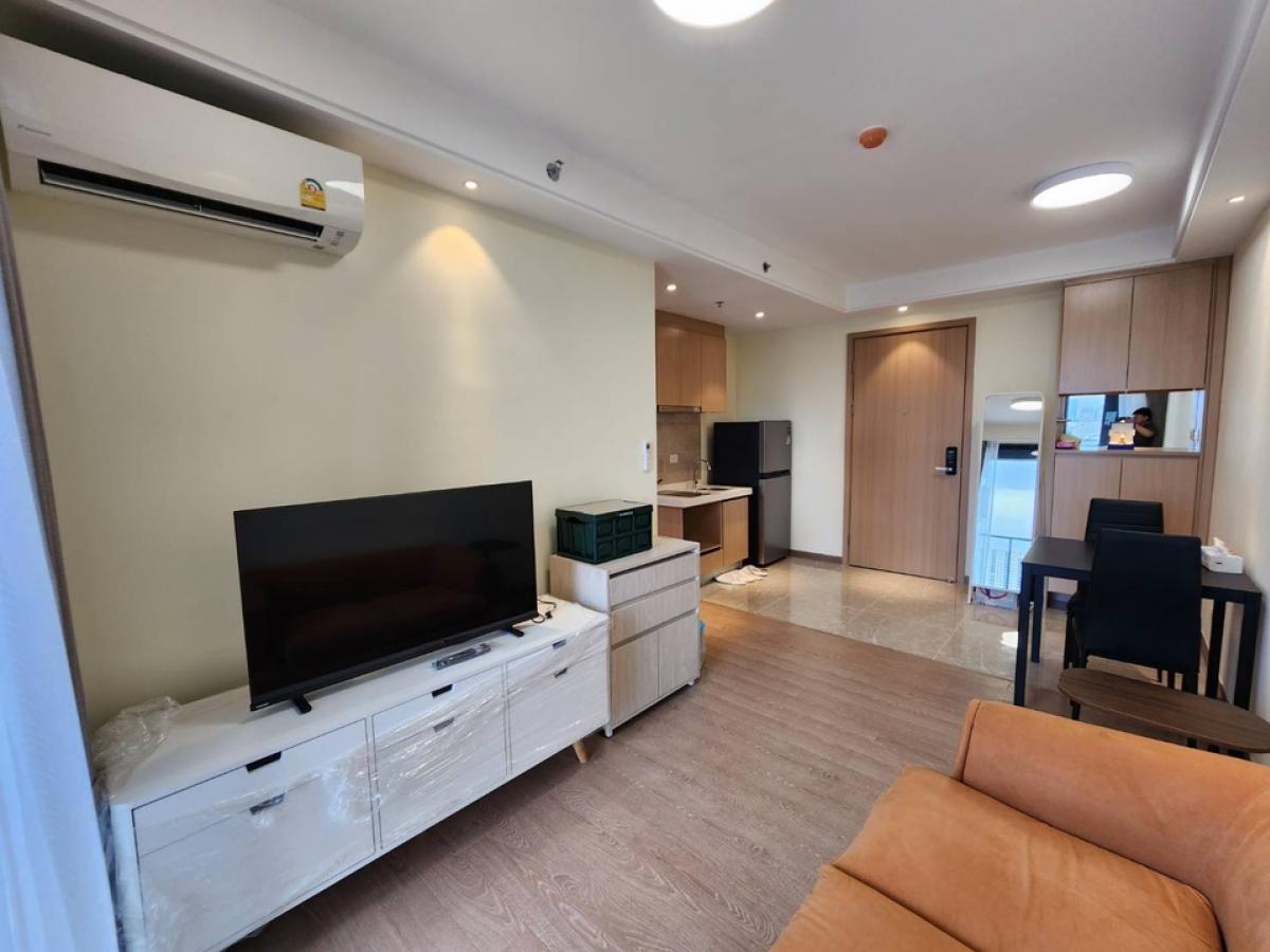 For RentCondoSathorn, Narathiwat : Rent Regal sathorn 35sqm 20,000baht