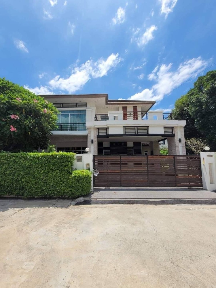 For SaleHouseBang kae, Phetkasem : For sale: 2-storey detached house, 150 sq.w., Rattanawadee Regent Village, Phutthamonthon Sai 3, near Sanam Luang 2, Big C Petchkasem, Major, Makro The Mall Bang Khae, Vichaiyut Hospital Nong Khaem, Kasemrad Hospital Bang Khae, Thonburi