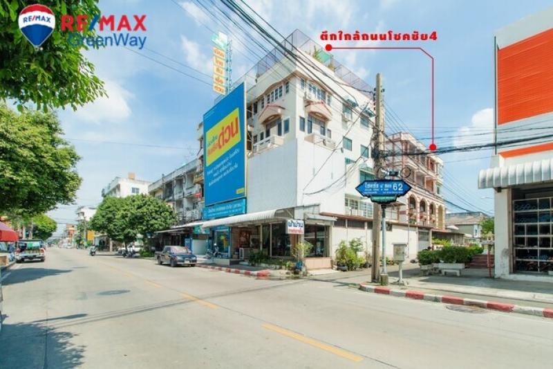 For SaleShophouseChokchai 4, Ladprao 71, Ladprao 48, : 4-storey shophouse, Lat Phrao 71, Chok Chai 4, suitable for living, good location, connecting Satriwitthaya 2 Road to Nakhon Niwat, Lat Phrao 71 and connecting Lat Phrao-Wang Hin Road to Ratchada, Lat Phrao, Kaset-Nawamin.