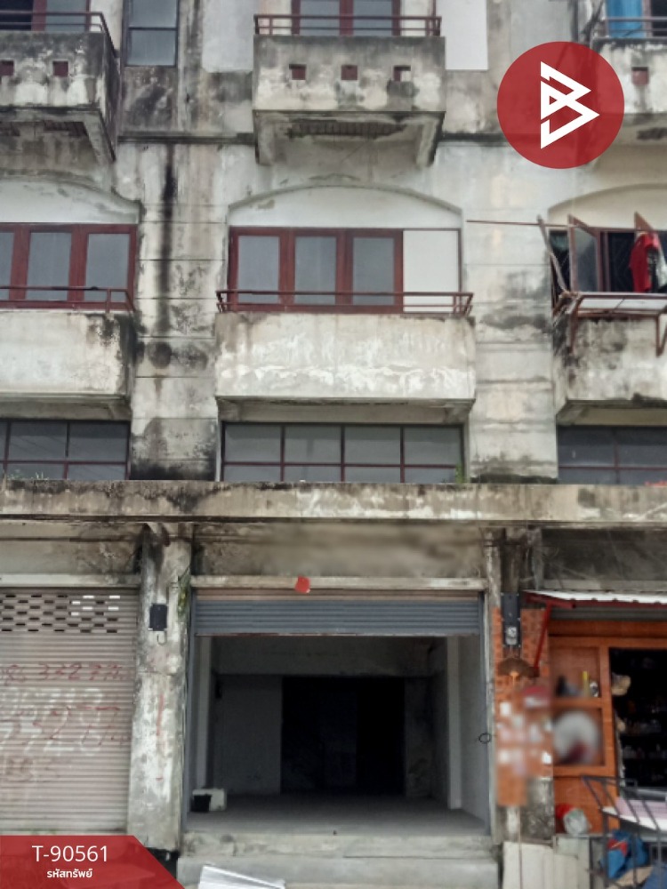 For SaleShophouseSamut Prakan,Samrong : Commercial building for sale, 3 floors, area 17 square wah, Bang Sao Thong, Samut Prakan