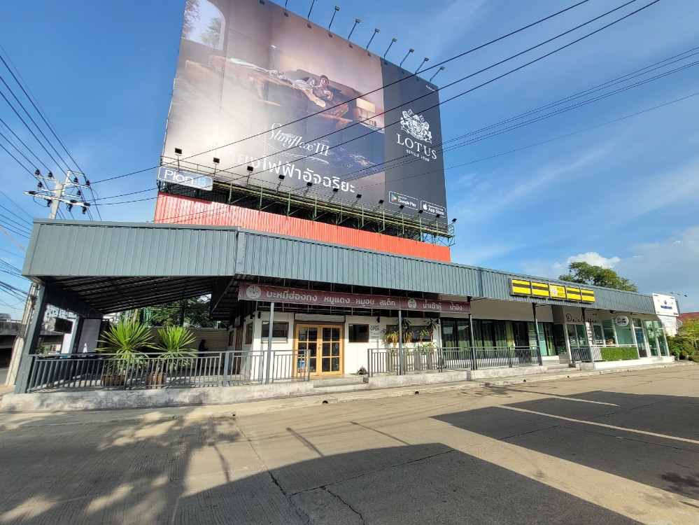 For RentShop HousePhutthamonthon, Salaya : For rent: Building space on Boromratchonnanee Road - Soi Boromratchonnanee 105, next to Suan Dokmai Village, area 25-300 sq m., suitable for restaurants, beverage shops, sales offices, shops, and warehouses.