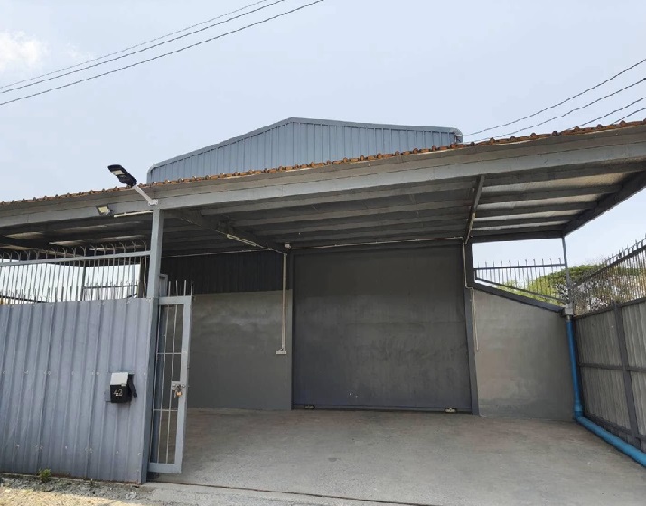 For RentWarehousePattanakan, Srinakarin : For Rent: Warehouse with office for rent, area 420 square meters, Chaloem Prakiat Rama 9 Soi 28 / parking for many cars / suitable for various businesses